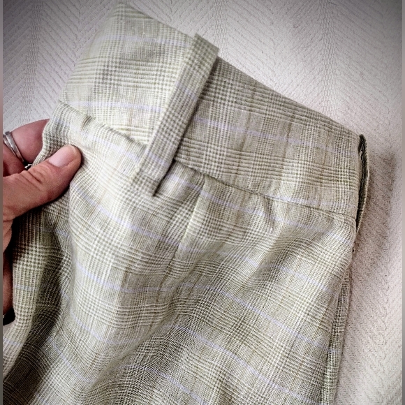 EUC Faconnable Green Cuffed Linen Shorts w/ Rayon Lining, Women's Size 10 - Picture 6 of 7